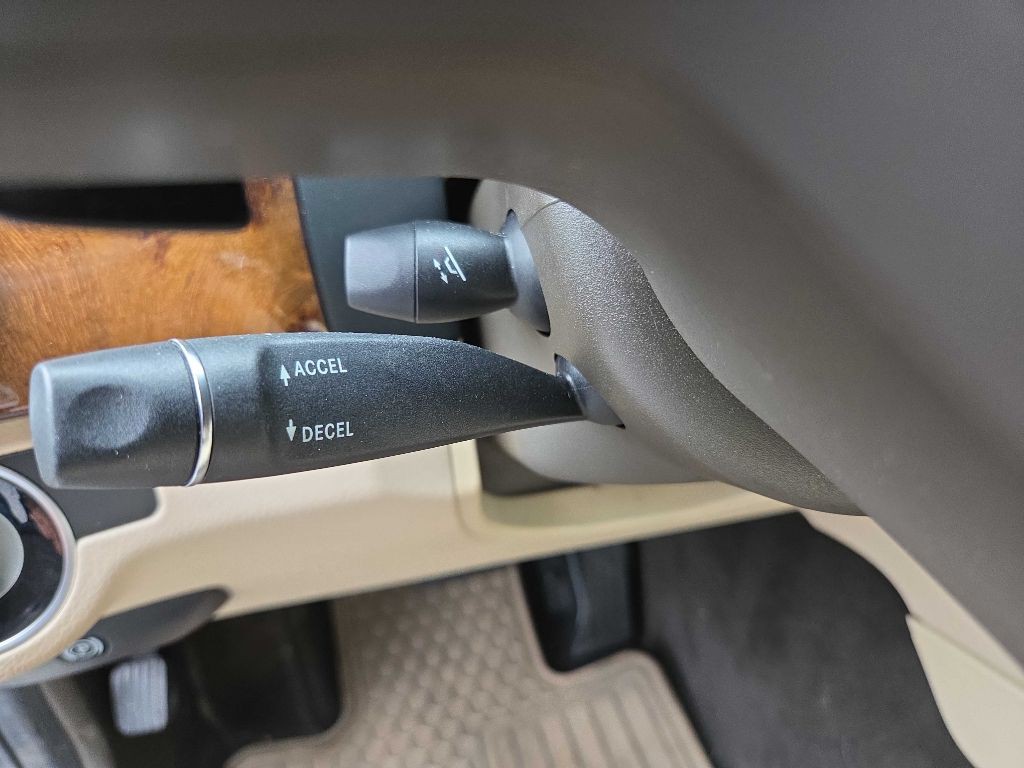 2015 Mercedes-Benz GLK-Class Image 16