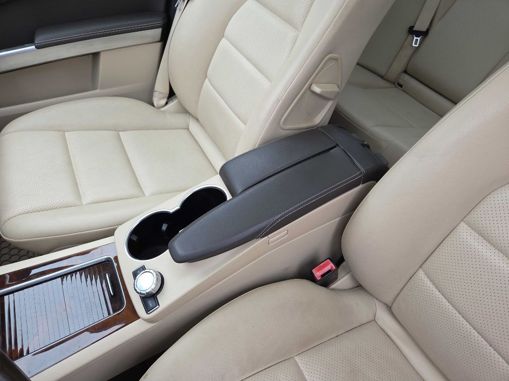 2015 Mercedes-Benz GLK-Class Image 30