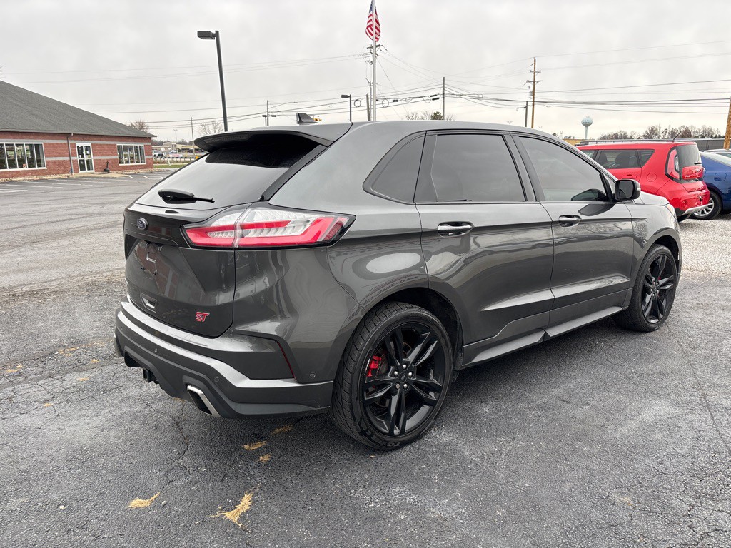 2020 Ford Edge Image 5