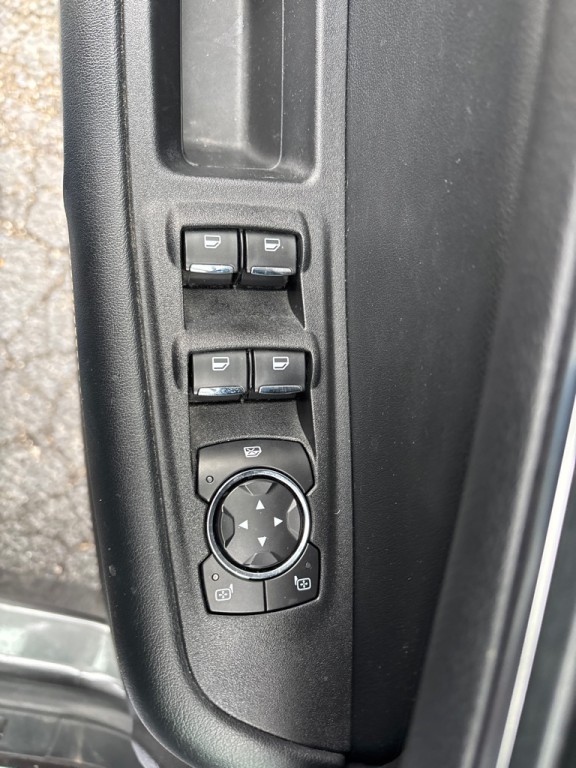 2020 Ford Edge Image 14