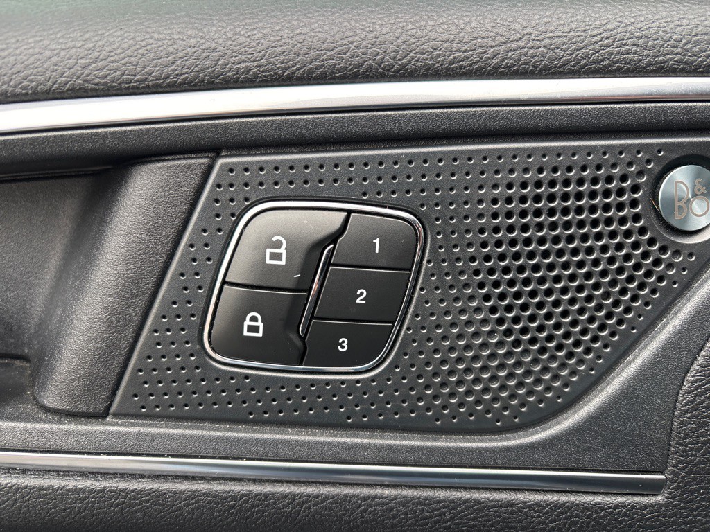 2020 Ford Edge Image 15