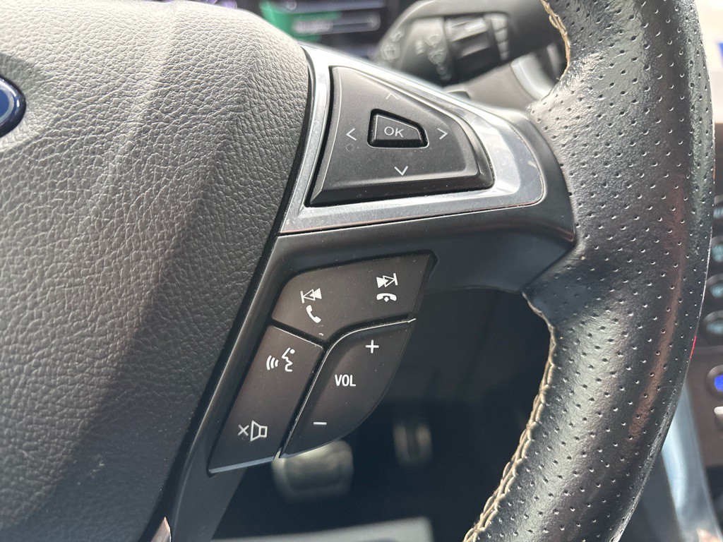 2020 Ford Edge Image 19