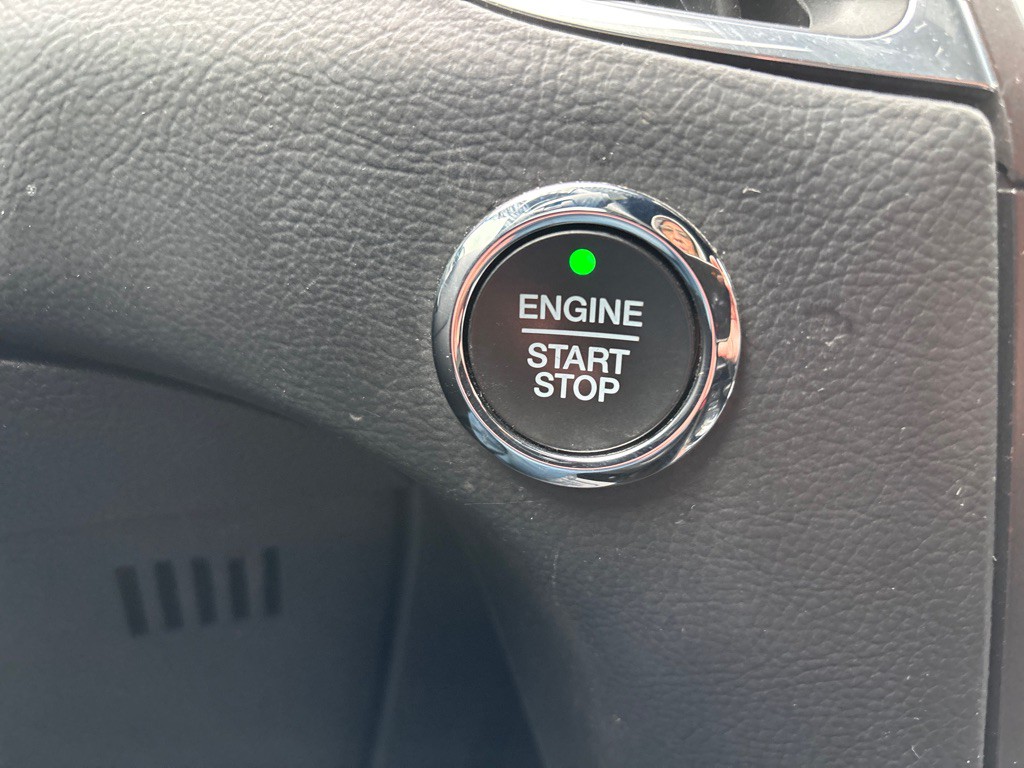 2020 Ford Edge Image 20