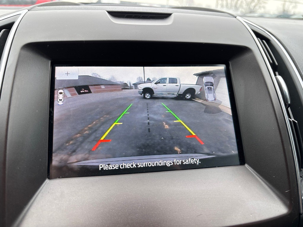 2020 Ford Edge Image 23