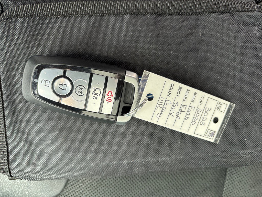 2020 Ford Edge Image 38