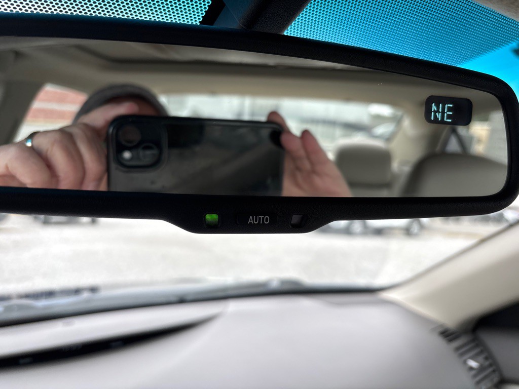 2011 Toyota Camry Image 18