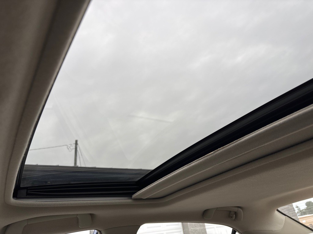 2011 Toyota Camry Image 21