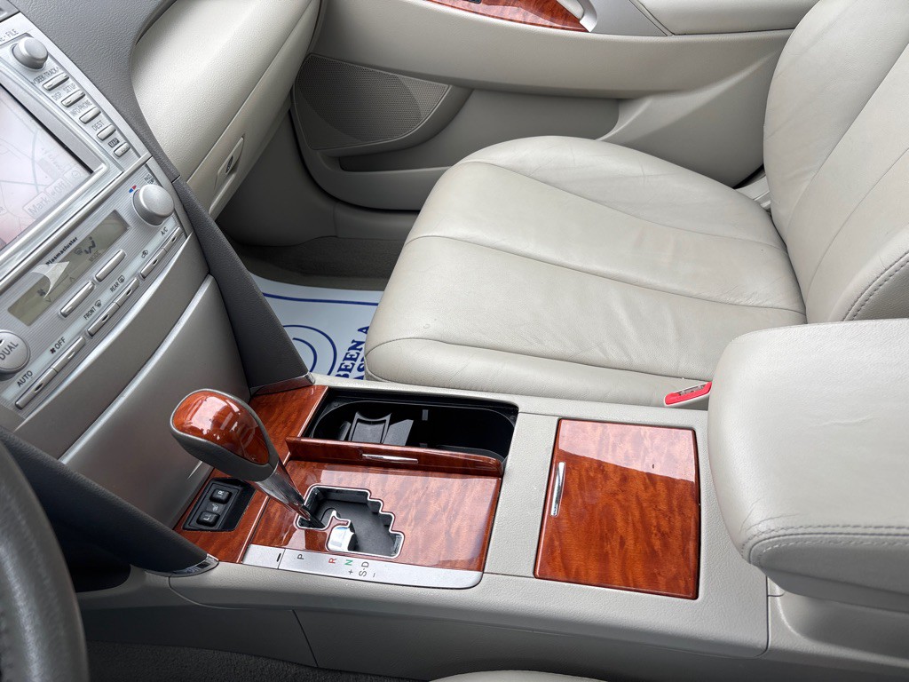 2011 Toyota Camry Image 24