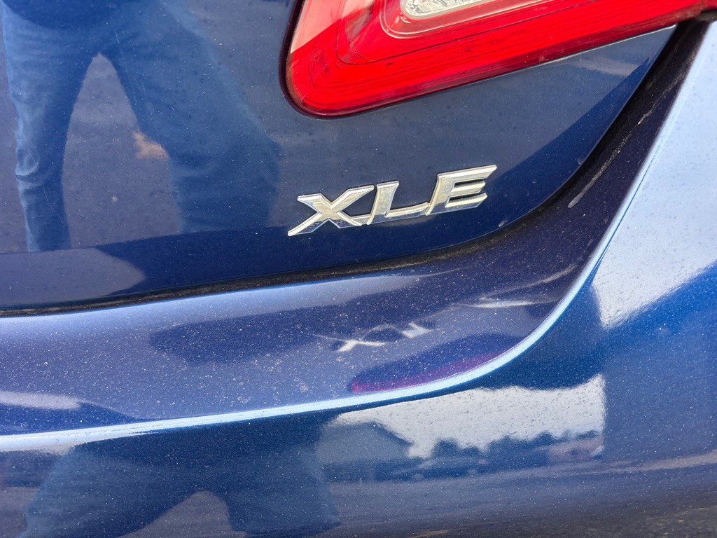 2011 Toyota Camry Image 30