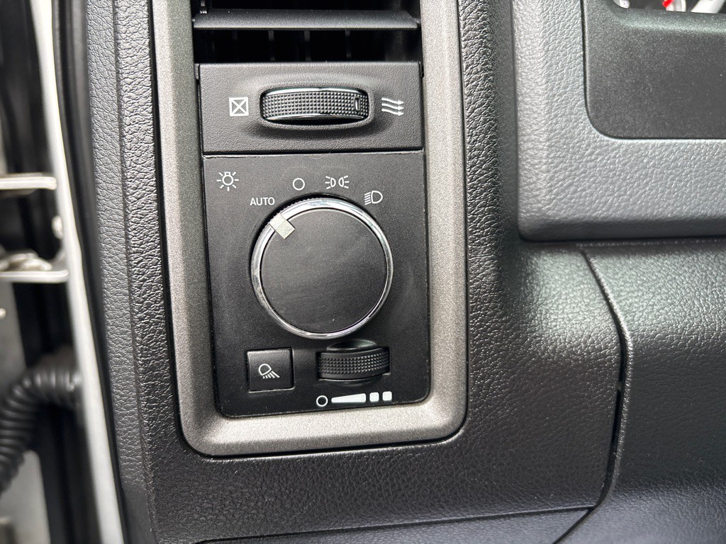 2014 RAM 2500 Image 13