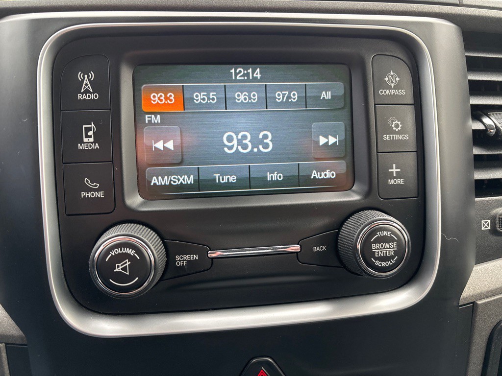 2014 RAM 2500 Image 16