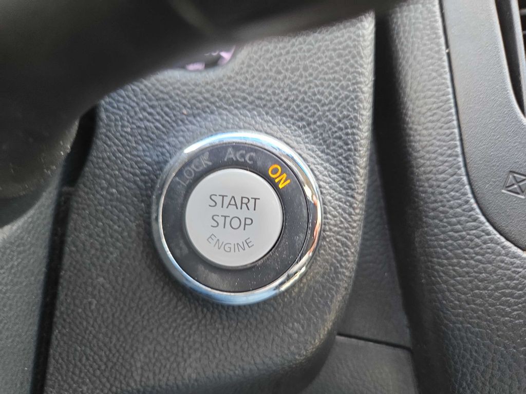 2014 INFINITI Q60 Image 23