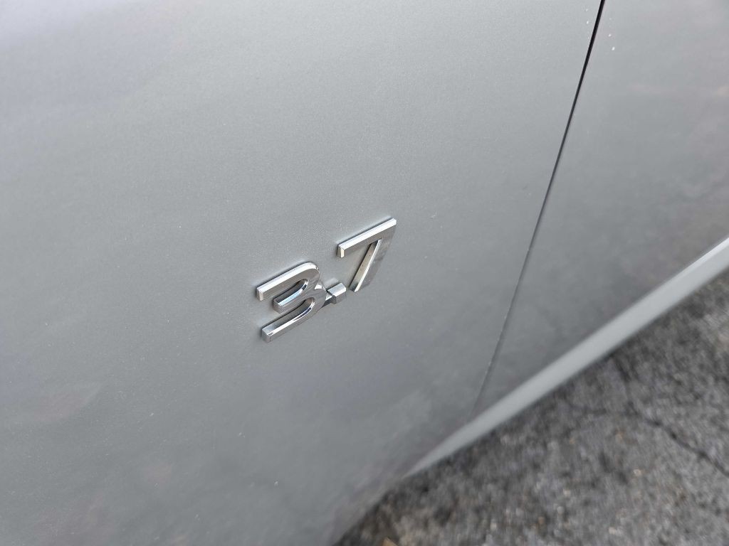 2014 INFINITI Q60 Image 35