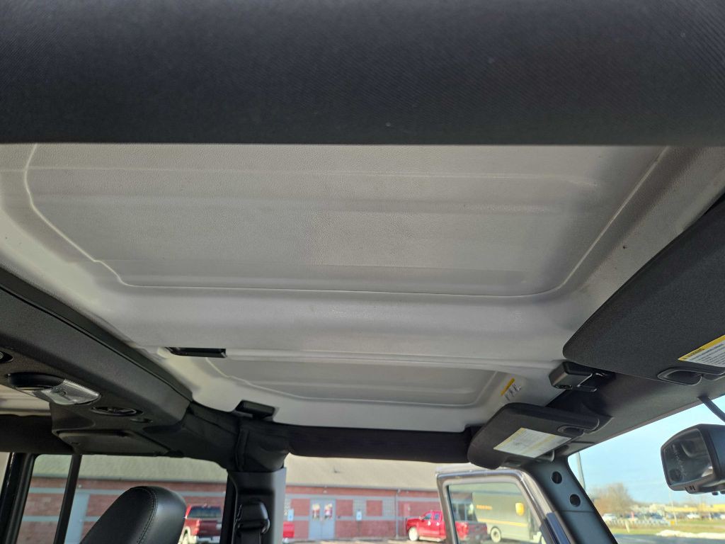 2016 Jeep Wrangler Unlimited Image 24