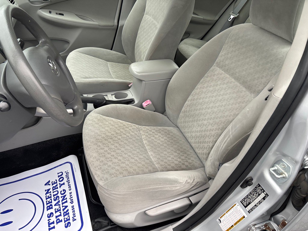 2009 Toyota Corolla Image 8