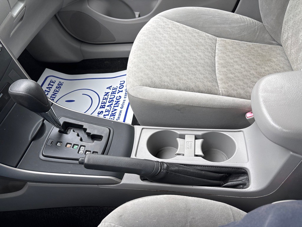 2009 Toyota Corolla Image 17