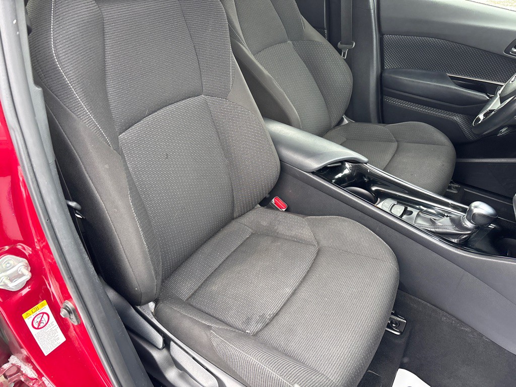 2019 Toyota C-HR Image 10