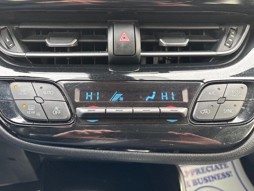 2019 Toyota C-HR Image 22