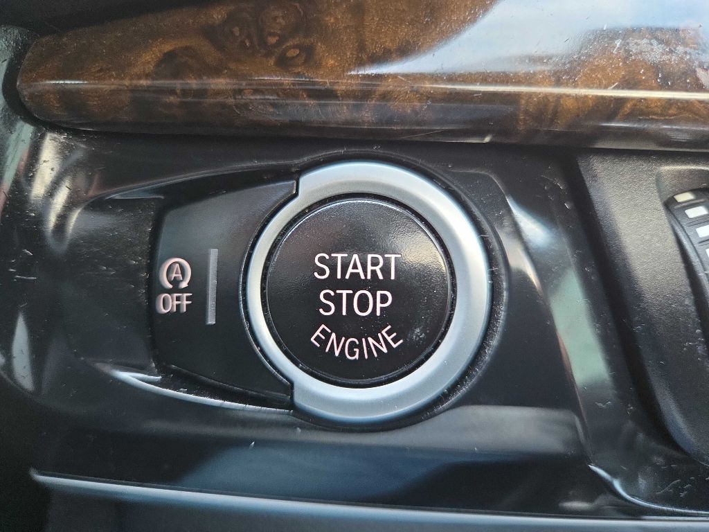 2017 BMW X5 Image 25