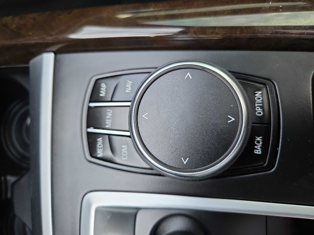 2017 BMW X5 Image 33