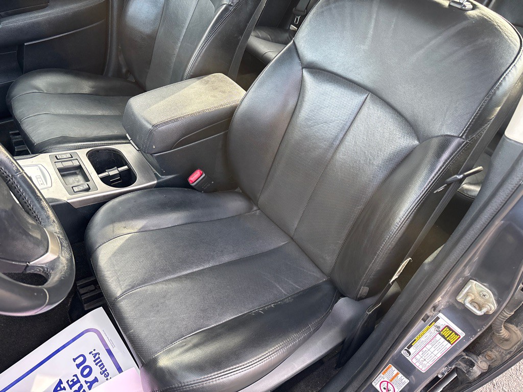 2014 Subaru Legacy Image 3