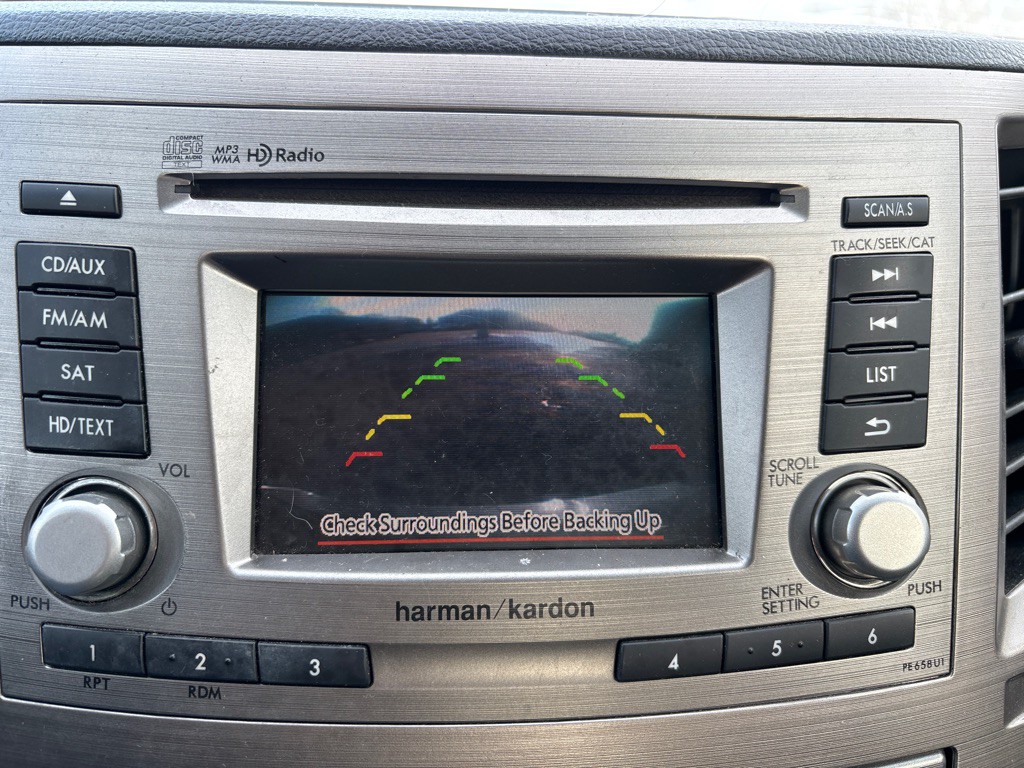 2014 Subaru Legacy Image 16