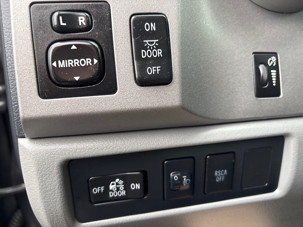 2013 Toyota Tundra Image 13