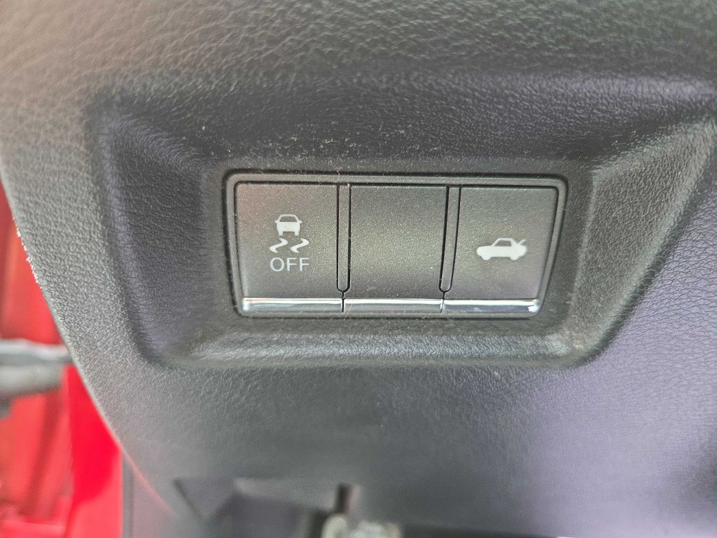 2019 INFINITI Q60 Image 17