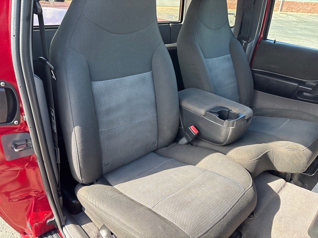 2003 Ford Ranger Image 10