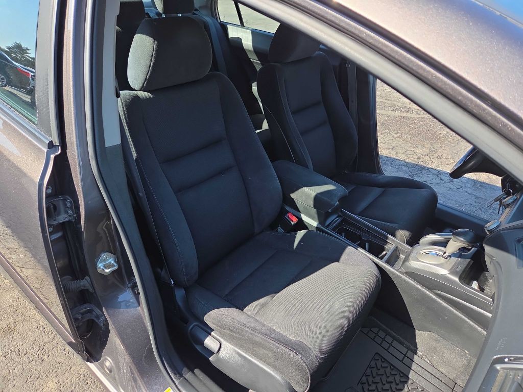 2011 Honda Civic Image 10