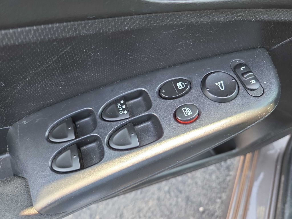 2011 Honda Civic Image 13