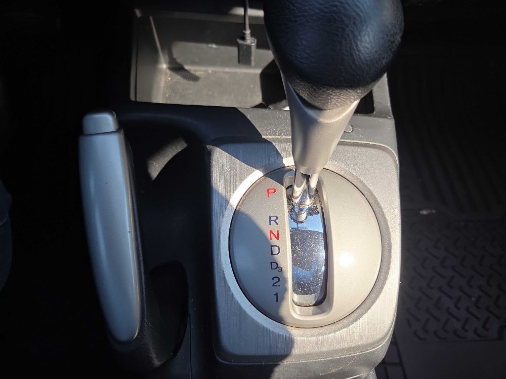 2011 Honda Civic Image 17