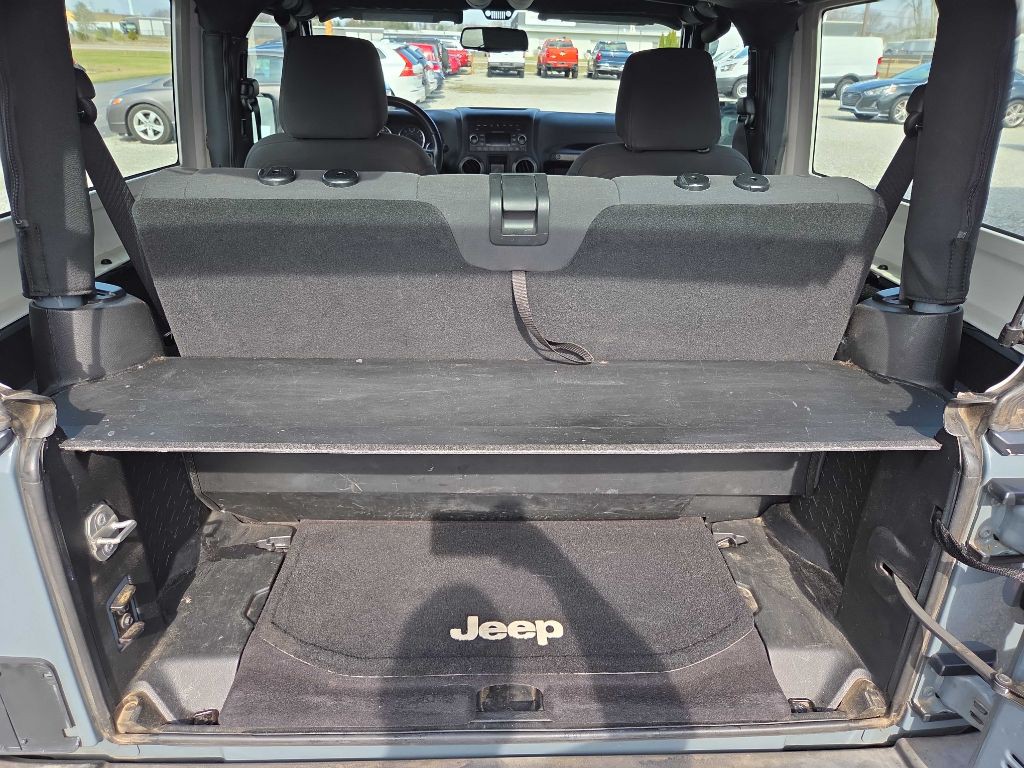 2015 Jeep Wrangler Image 11