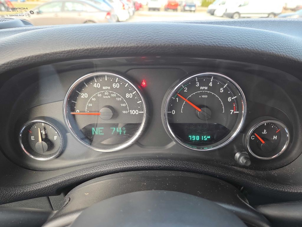 2015 Jeep Wrangler Image 13