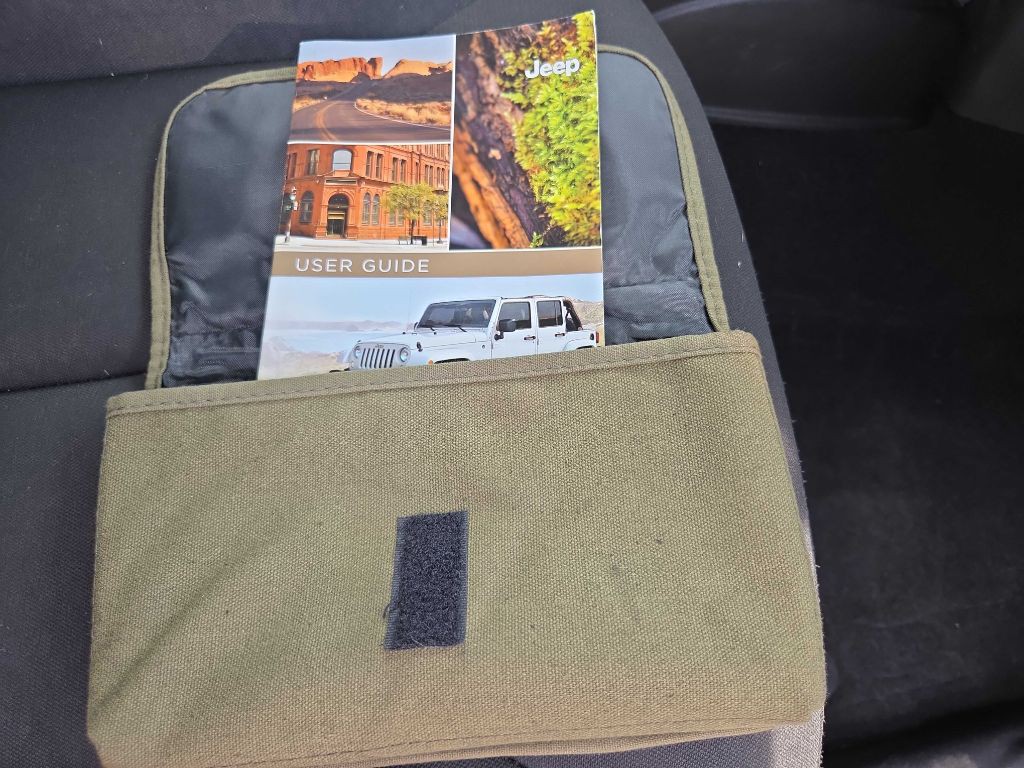 2015 Jeep Wrangler Image 30