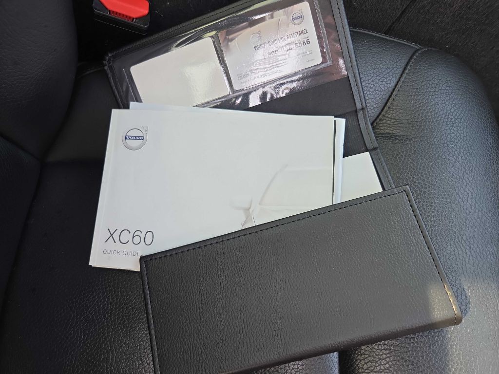 2018 Volvo XC60 Image 37