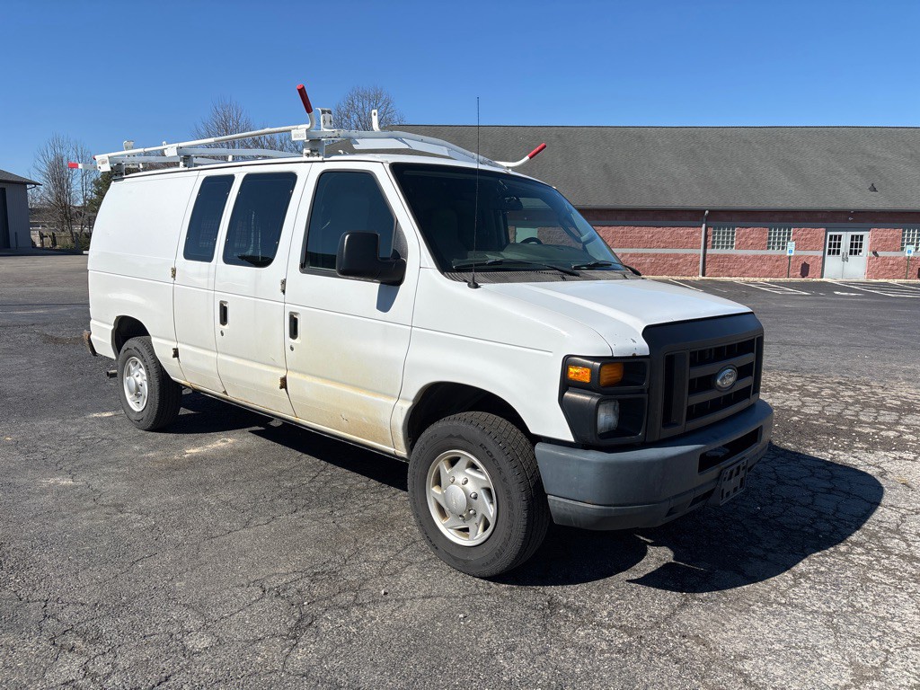 2012 Ford Econoline Image 4