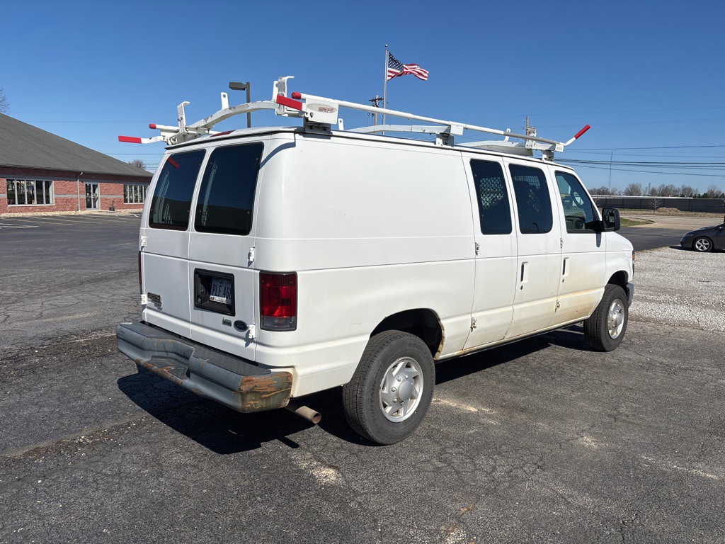2012 Ford Econoline Image 5