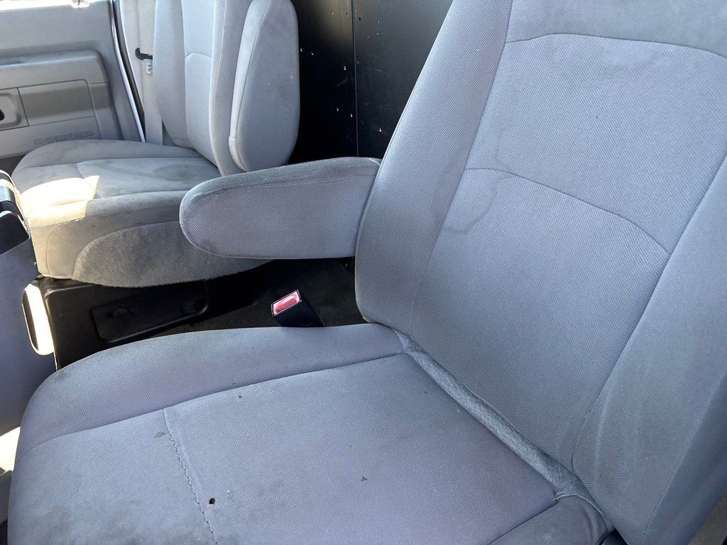 2012 Ford Econoline Image 8