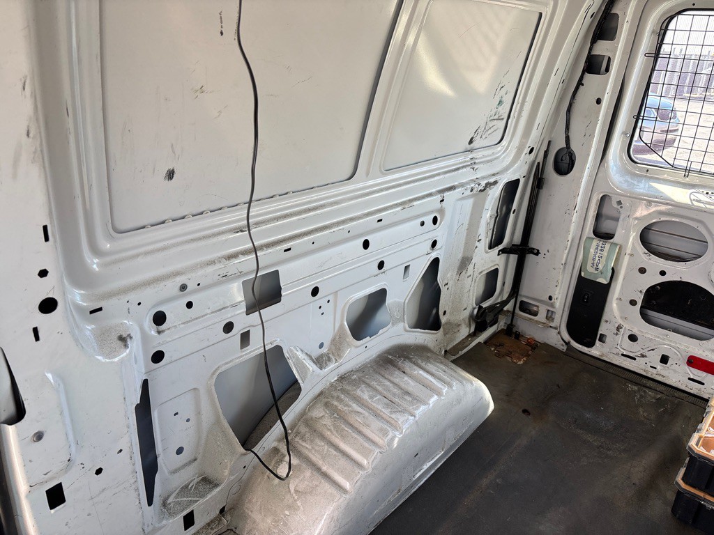 2012 Ford Econoline Image 11