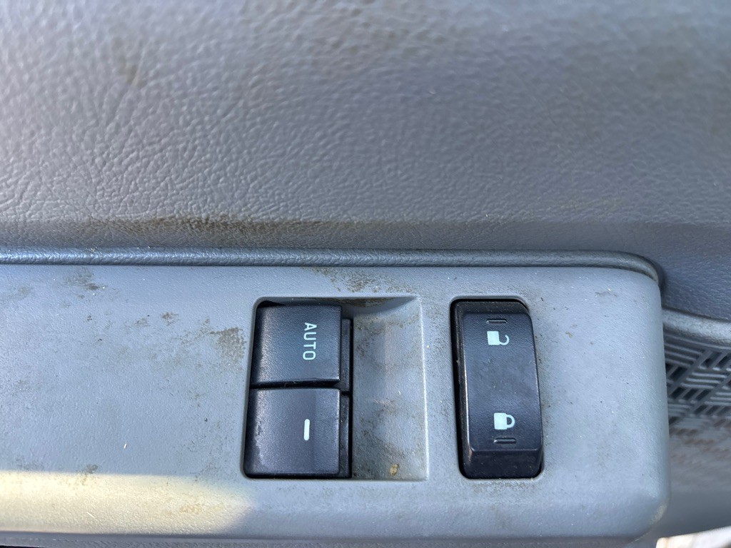 2012 Ford Econoline Image 16