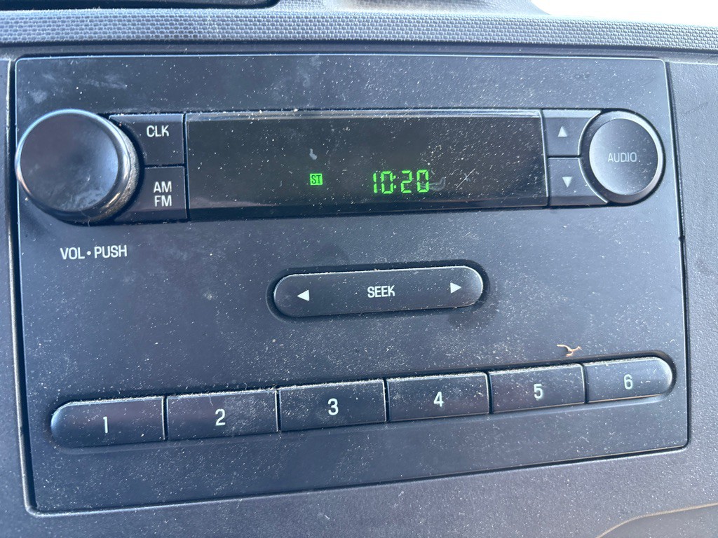 2012 Ford Econoline Image 20