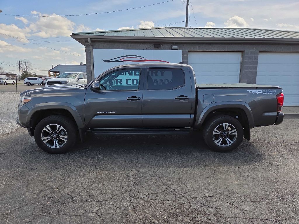 2018 Toyota Tacoma Image 1