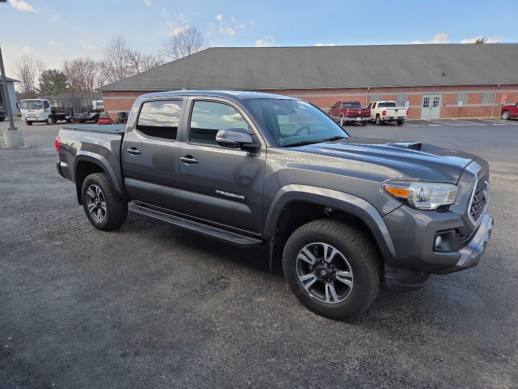 2018 Toyota Tacoma Image 4