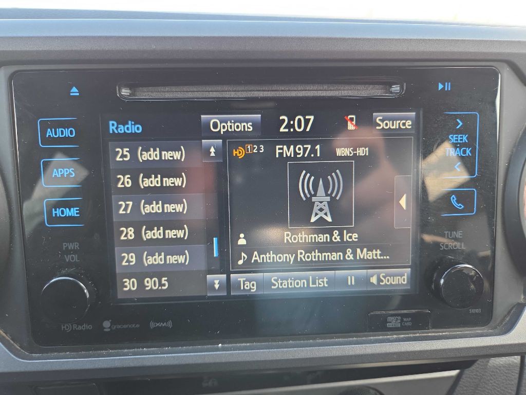 2018 Toyota Tacoma Image 21