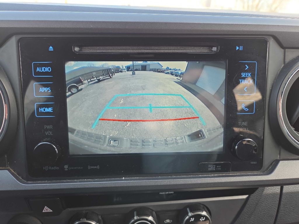 2018 Toyota Tacoma Image 22