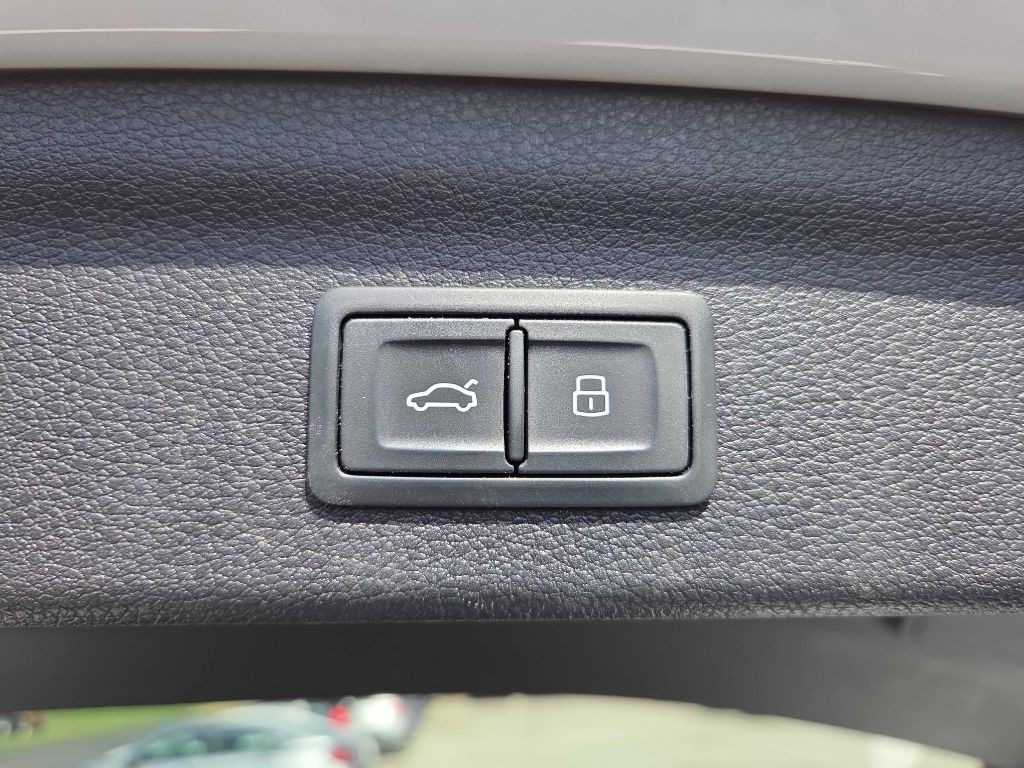 2020 Audi Q3 Image 13