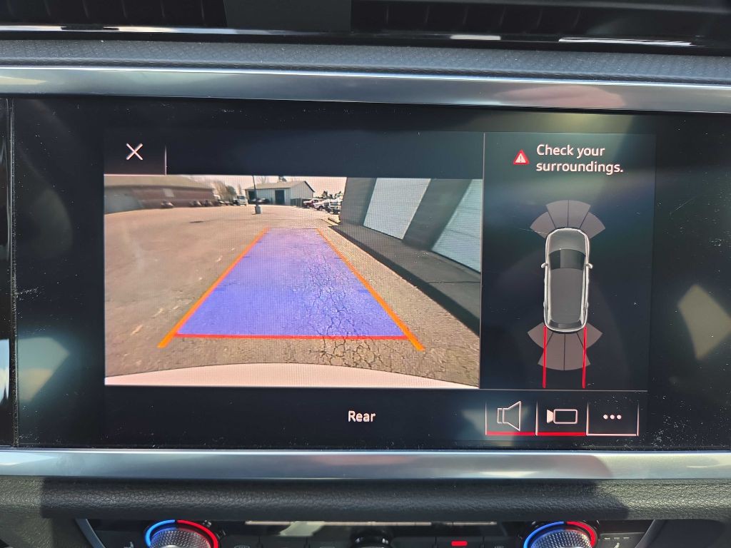 2020 Audi Q3 Image 26