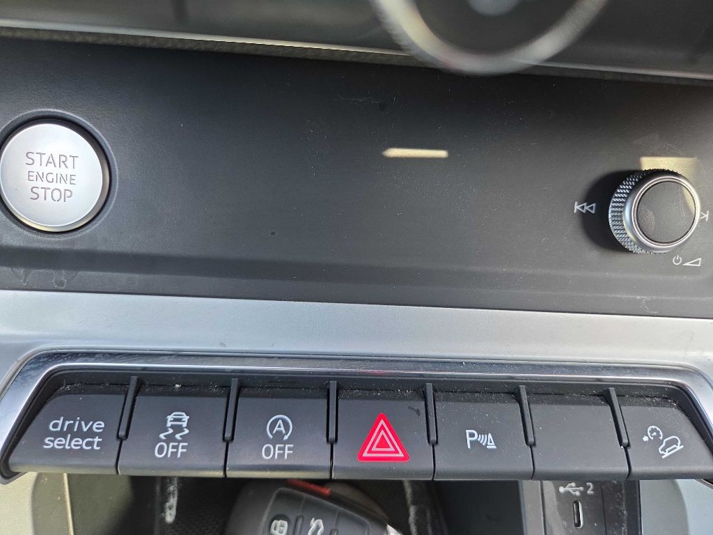 2020 Audi Q3 Image 30