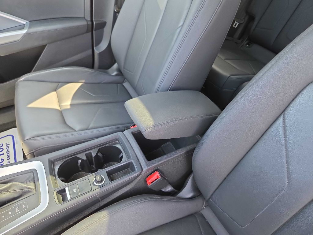 2020 Audi Q3 Image 32